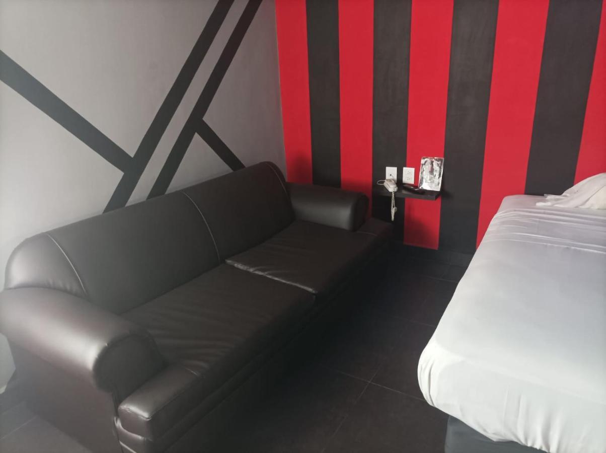 La Selva Auto Hotel Adults Only คาลาปา ภายนอก รูปภาพ